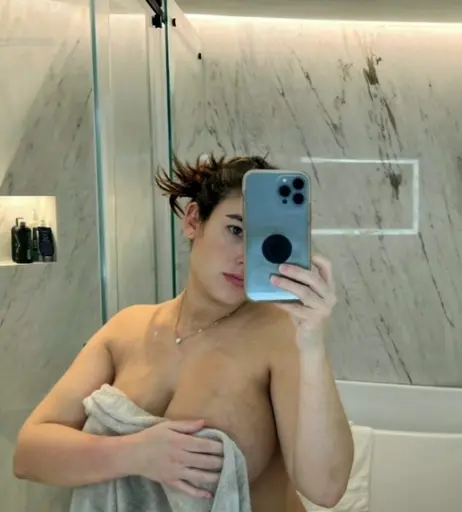 Image 718479 from Angie Varona