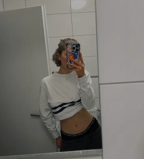 Image 717491 from Linneasky