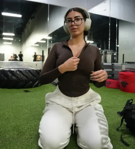 Image 717153 from Vanessa Legrow