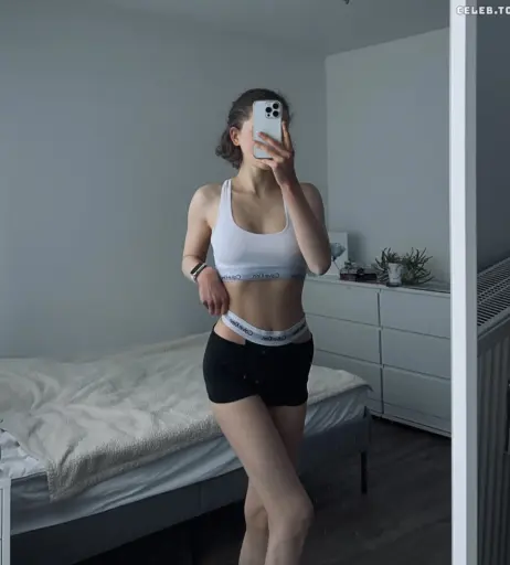 Image 717394 from Linneasky