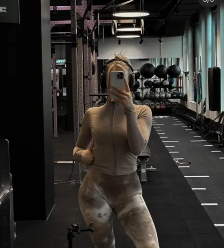 Image 716633 from fitmitdebbs