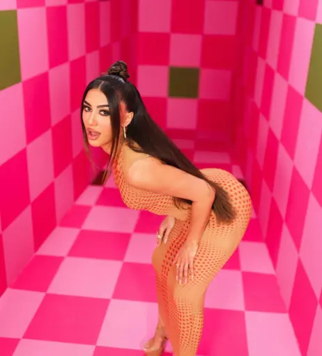 Image 716167 from melinda ademi