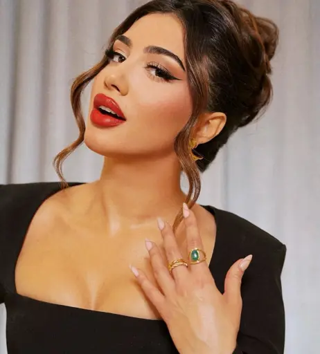 Image 715870 from melinda ademi