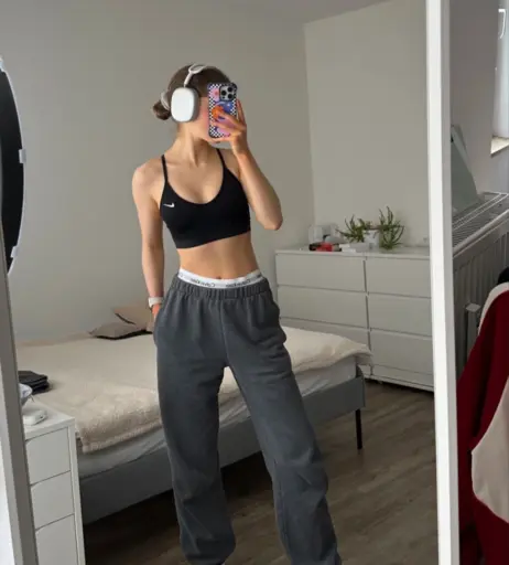 Image 713795 from Linneasky