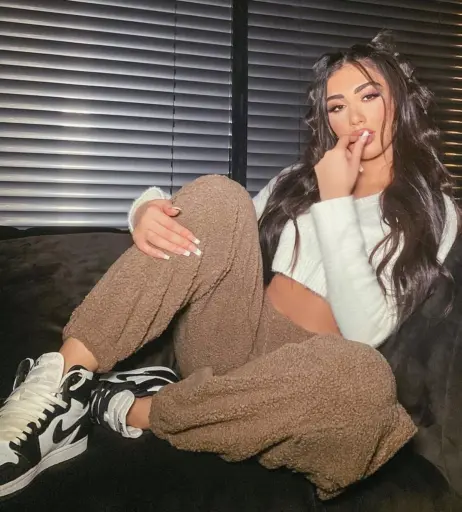 Image 712402 from melinda ademi