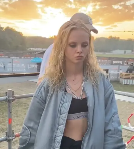 Image 710682 from Paula Hartmann