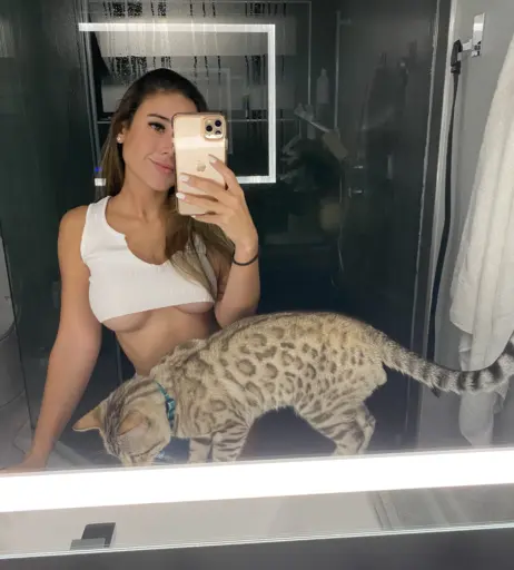 Image 729411 from Angie Varona