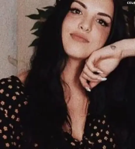 Image 720762 from Juju44