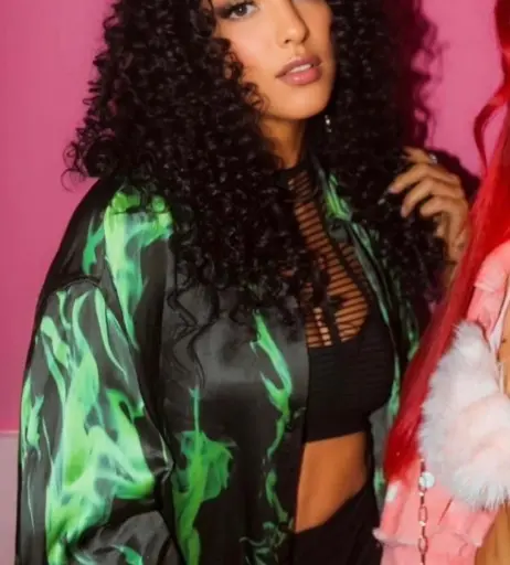 Image 720371 from Juju44