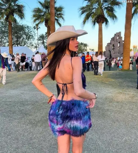 Image 739062 from Léa Elui