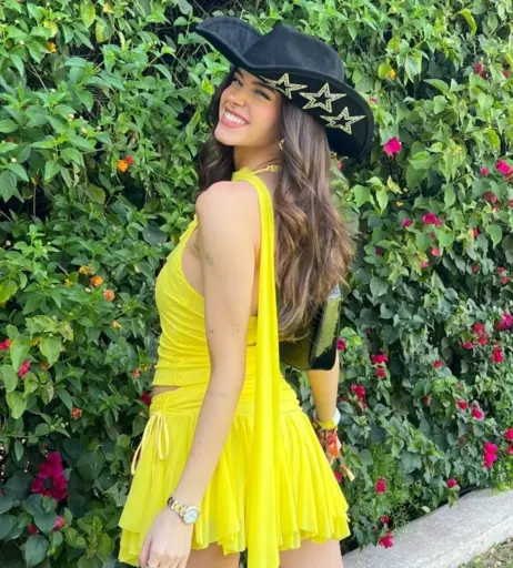 Image 739010 from Léa Elui