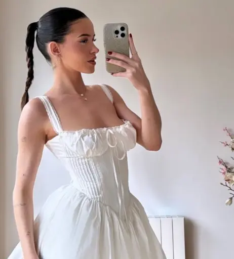 Image 738658 from Léa Elui