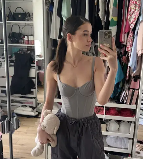 Image 735718 from Léa Elui