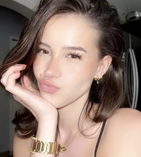 Image 735453 from Léa Elui