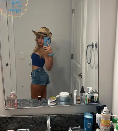 Image 732307 from Riley Mae Lewis