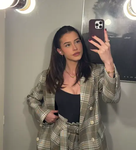 Image 732944 from Léa Elui