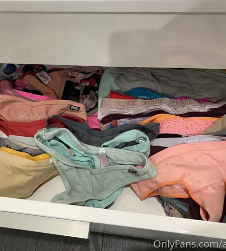 Image 731596 from Angie Varona