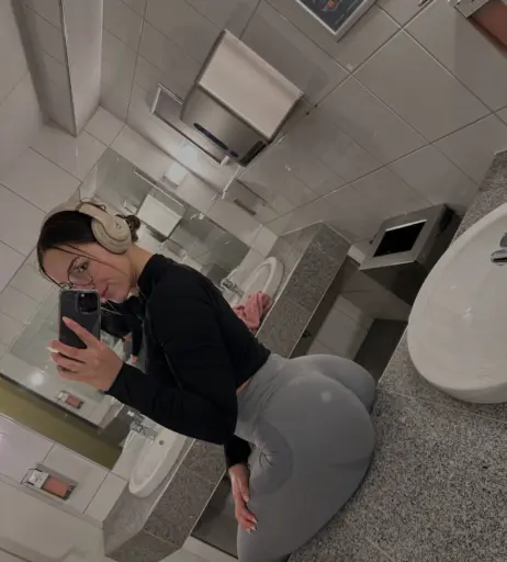 Image 744790 from Lara Marie Conrads