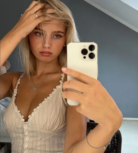 Image 743227 from Elena Zoe