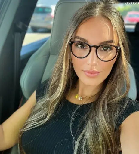 Image 742682 from Lara Marie Conrads