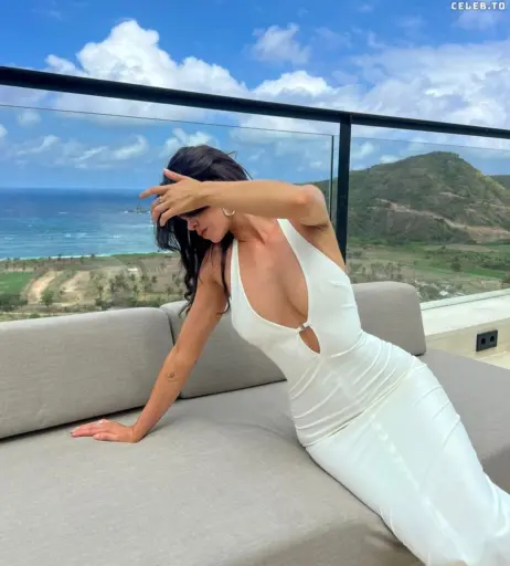 Image 741172 from Léa Elui