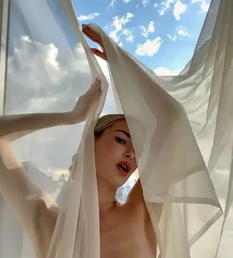 Image 758112 from Elena Kamperi