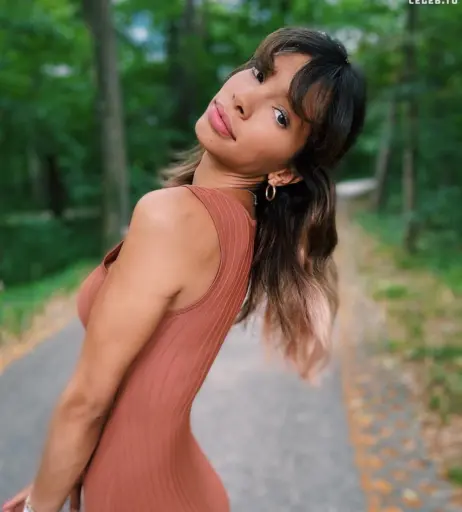 Image 708236 from Lara Helmer