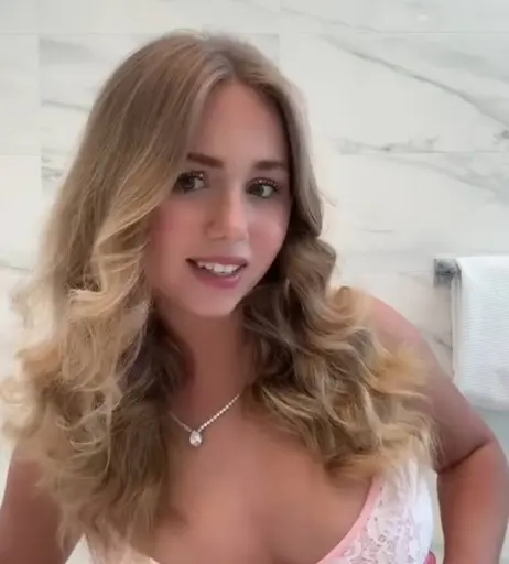 Image 701186 from Dalia