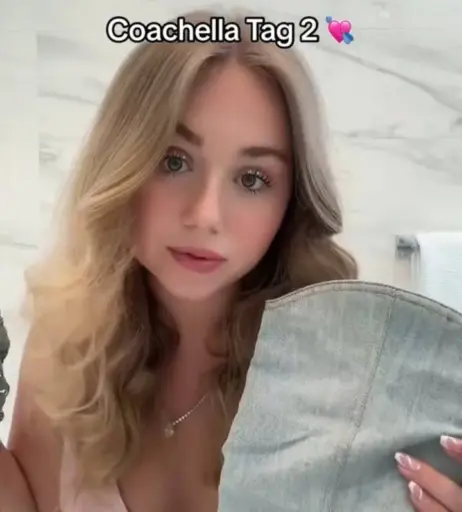 Image 701204 from Dalia