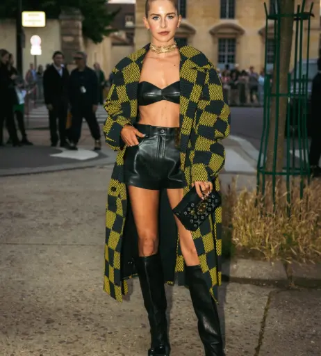 Image 701925 from Caro Daur